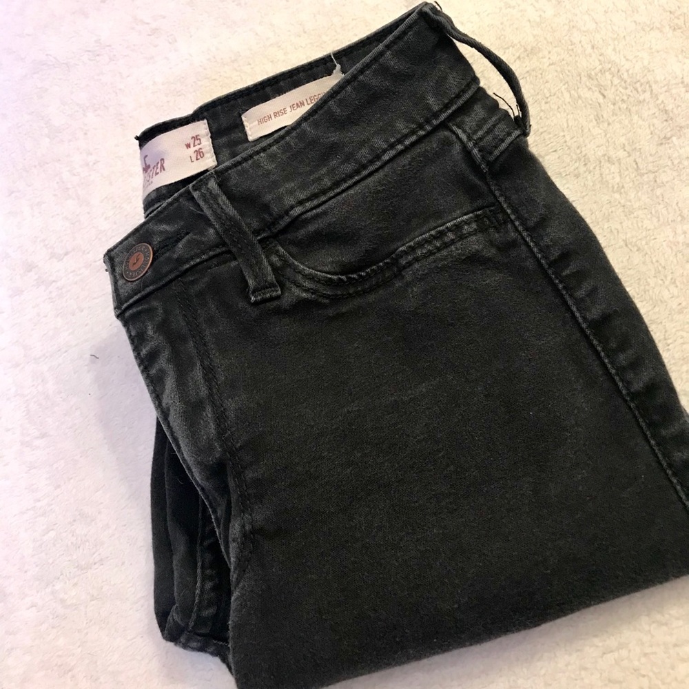Hollister Super skinny black jeans